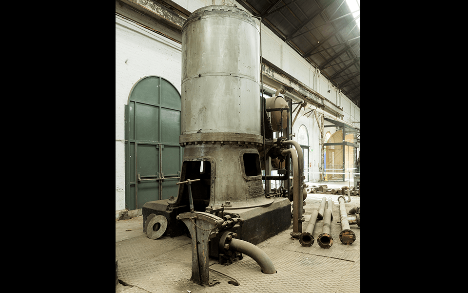 Davy Steam Intensifier with operation lever in front. The Steam Reservoir is visible in the background